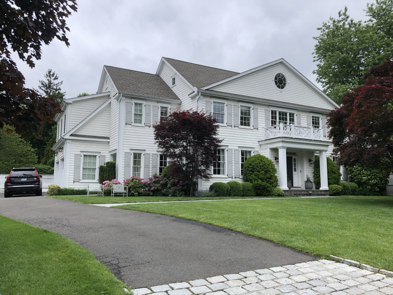4 Echo Drive real estate